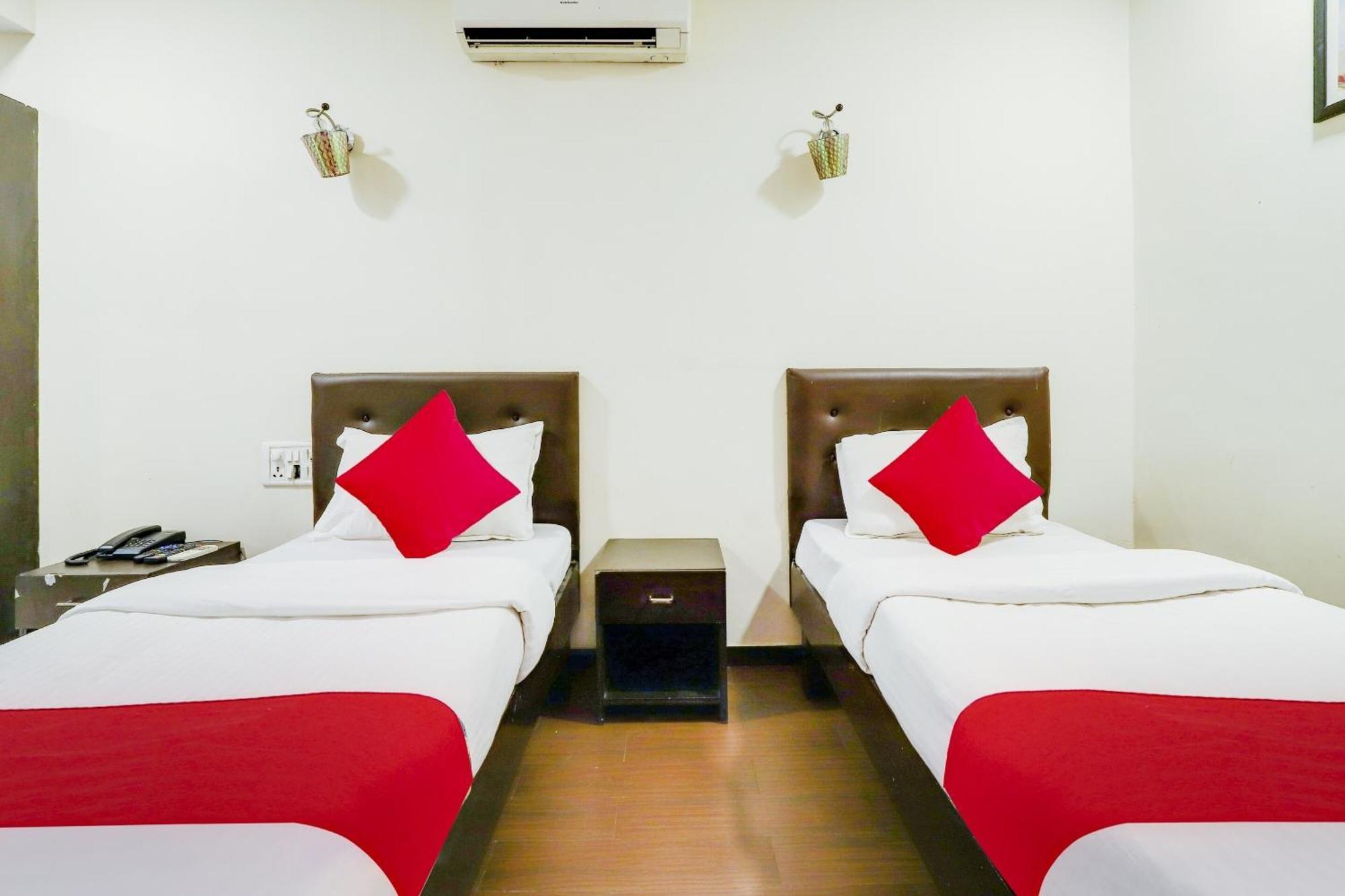 ואדודרה Oyo Hotel Dash מראה חיצוני תמונה